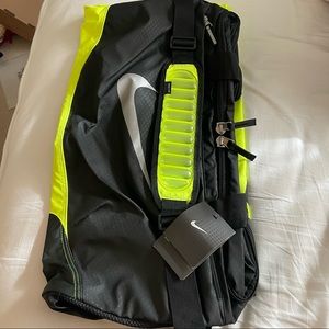 NEW Nike duffel bag